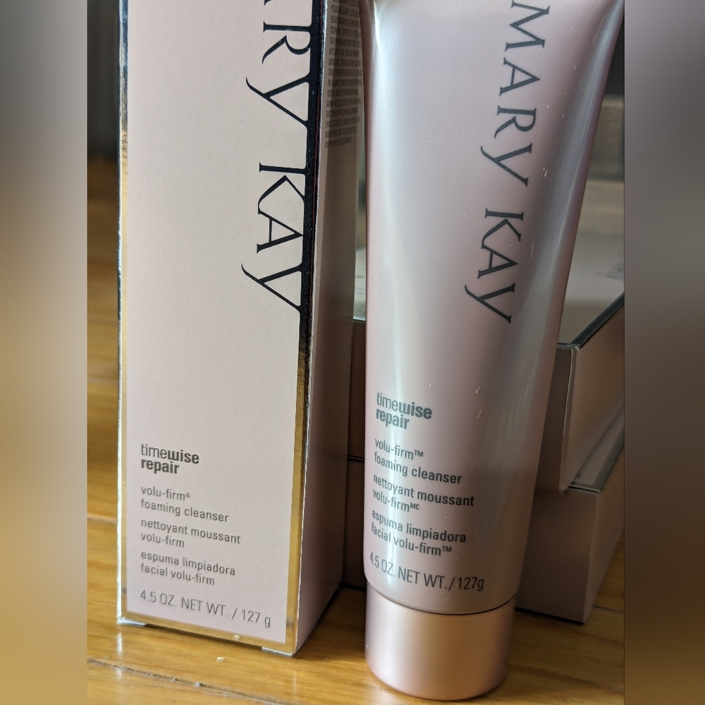 Mary Kay Timewise Repair Volu-firm Foaming Cleanser